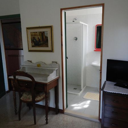 Residence Il Colle Collestrada Room photo