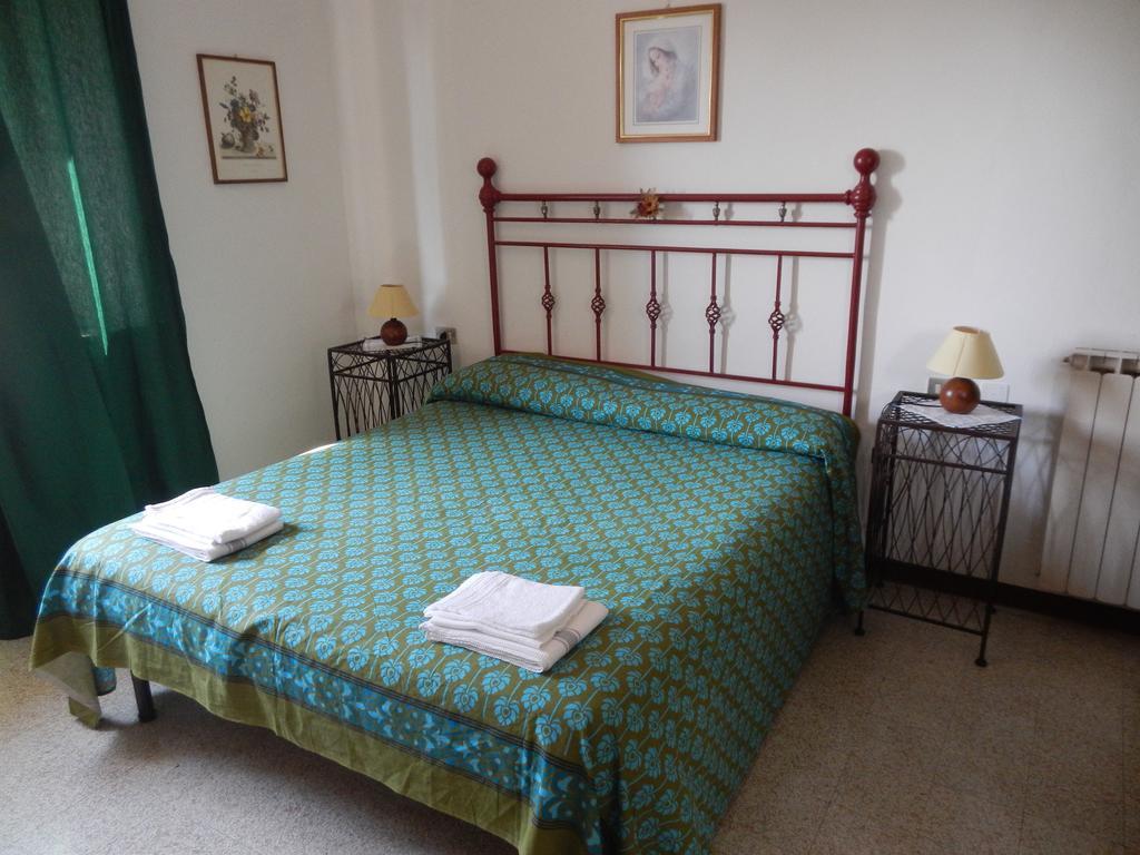 Residence Il Colle Collestrada Room photo